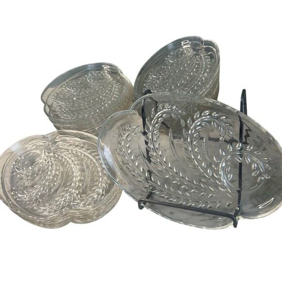 (2) Federal Glass Homestead Snack Trays Wheat Sheaf Design Vintage EUC No Cups - Picture 2 of 11